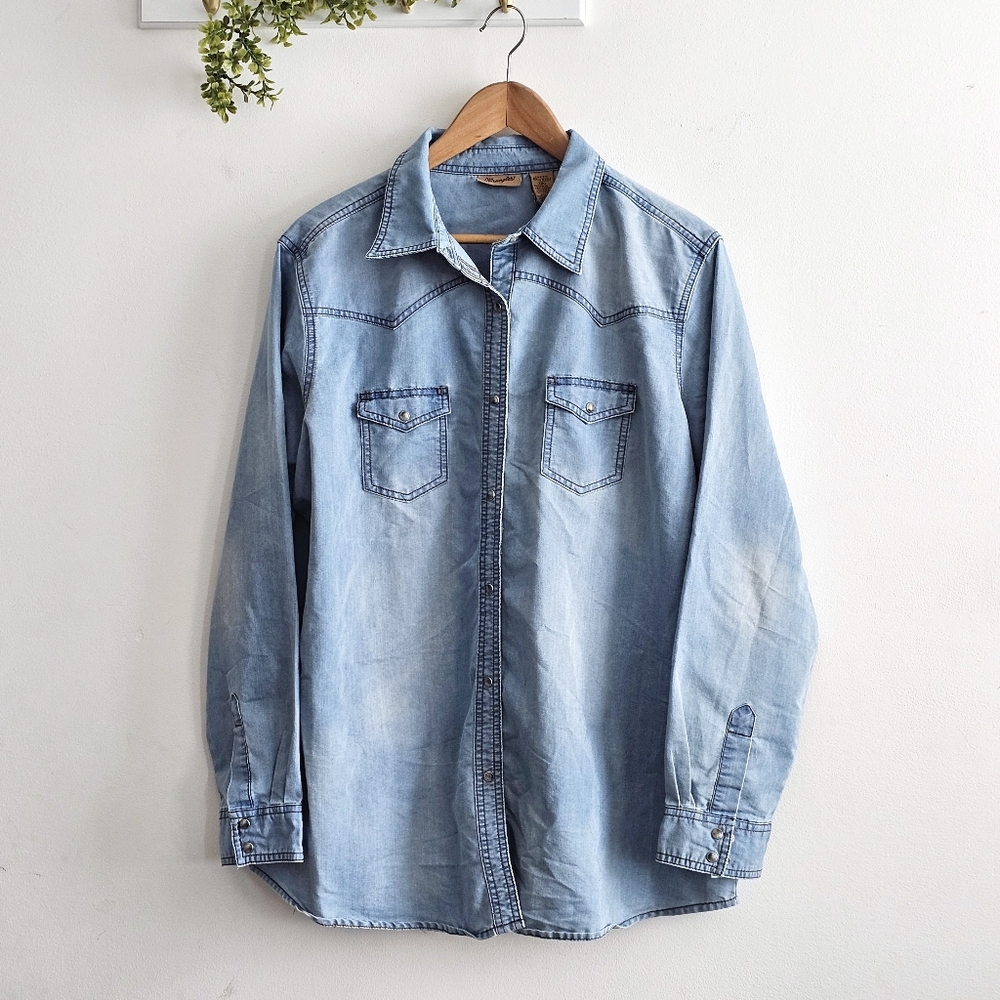 Wrangler XXL Light Wash Western Denim Shirt Snap Button Chambray Cowgirl Top